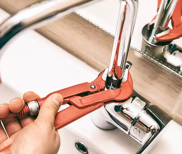 Expert Leak Repair Plumber in Mundelein, IL